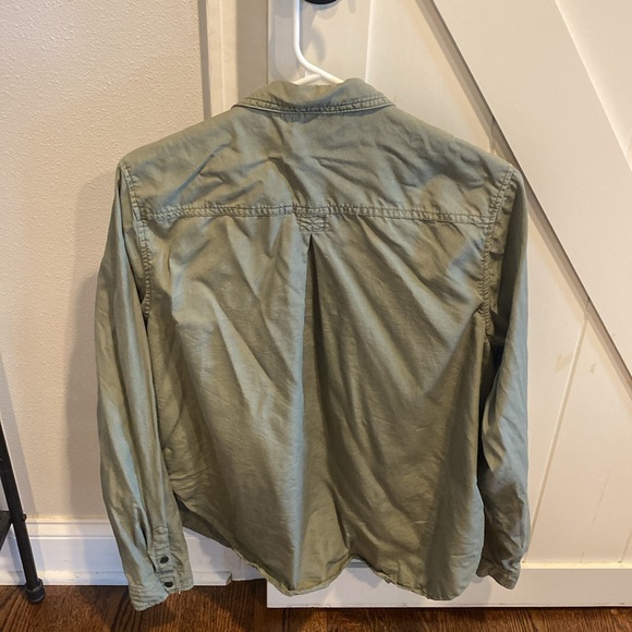 Universal thread button down - Picture 4 of 4